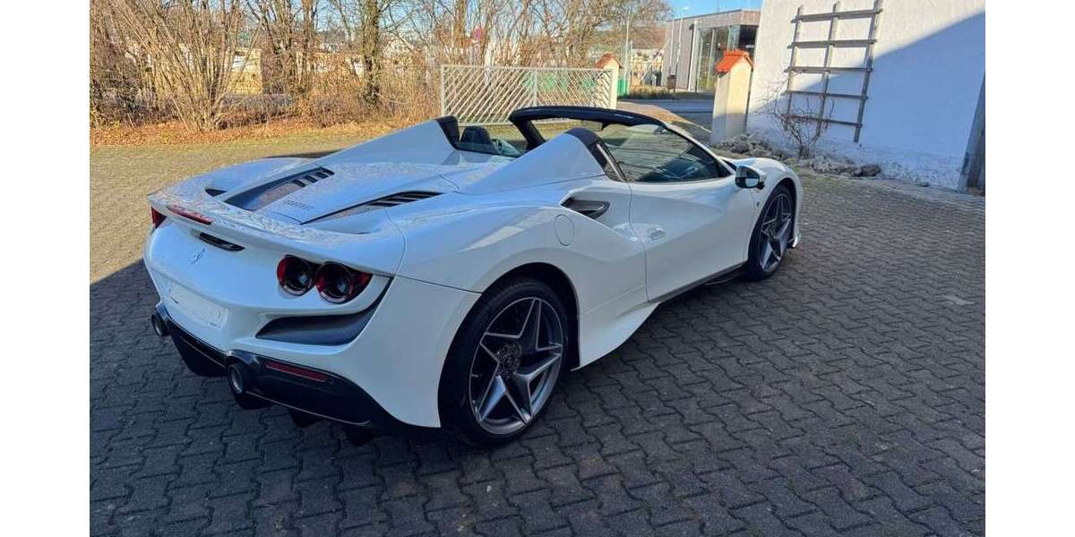 Ferrari F8 Spider 1.068 km 389.900 &euro; Vaterstetten-Neufarn 85646