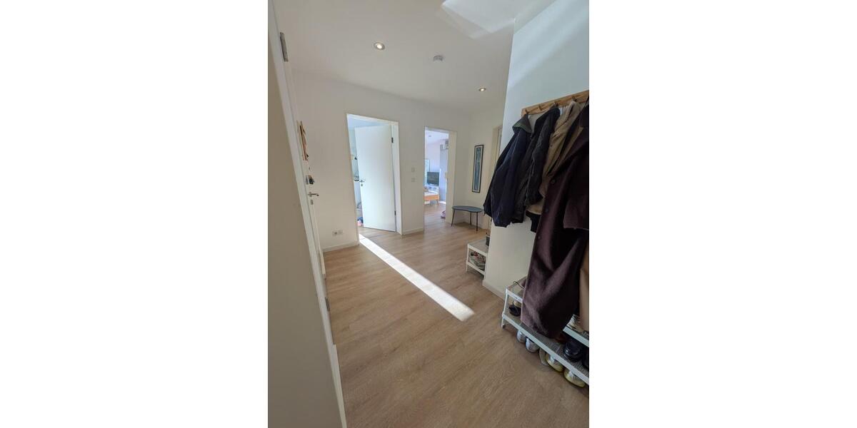 Erdgeschoßwohnung Unterhaching - 4 Zimmer, 130 m&sup2;, 2.600&euro; | Angebot:26272781