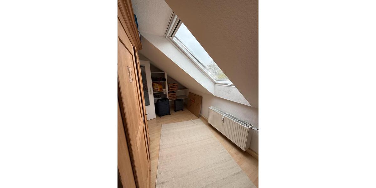 Dachgeschoßwohnung München Schwabing-Freimann - 2 Zimmer, 34 m&sup2;, 820&euro; | Angebot:26241909