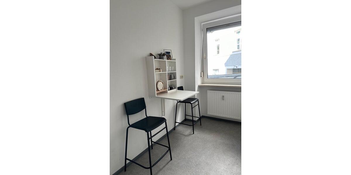 Etagenwohnung München Schwanthalerhöhe - 4 Zimmer, 95 m&sup2;, 2.140&euro; | Angebot:26289823