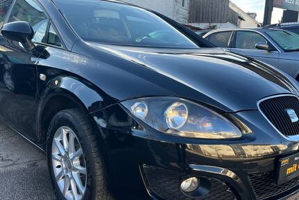 Seat Leon 138.000 km 5.900 &euro; München 81825