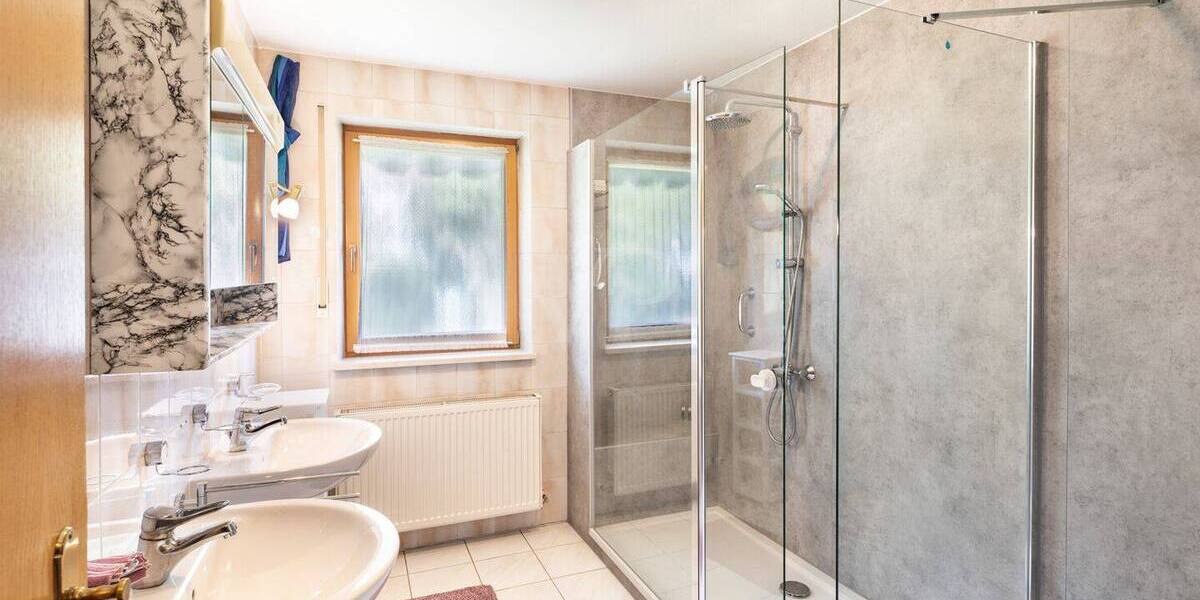 Einfamilienhaus München / Aubing Aubing-Lochhausen-Langwied - 8 Zimmer, 196 m&sup2;, 1.090.000&euro; | Angebot:26908661