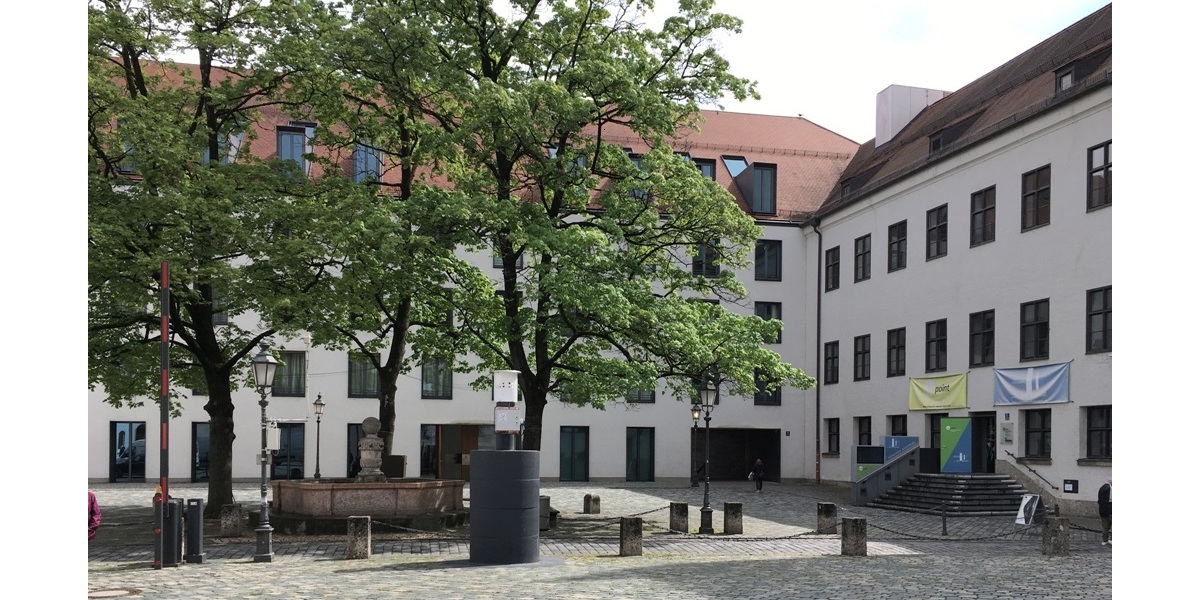 Zentral in München: moderne Wohnung im alten Hof in Erbpacht - Etagenwohnung München Altstadt-Lehel | Angebot:26110086