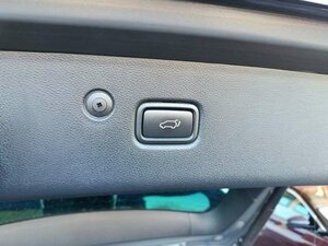 Kia SPORTAGE D2.0 48V AWD AT8 GTL TECH LEDER 70.523 km 24.960 &euro; Höhenkirchen-Siegertsbrun 85635