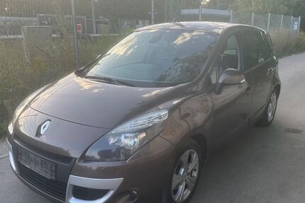 Renault Scenic 256.178 km 1.490 &euro; München 81929