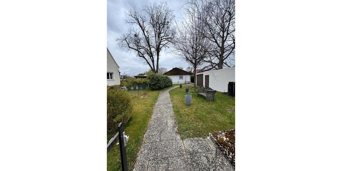 Einfamilienhaus München Messestadt Riem - 10 Zimmer, 200 m&sup2;, 4.500&euro; | Angebot:26395380