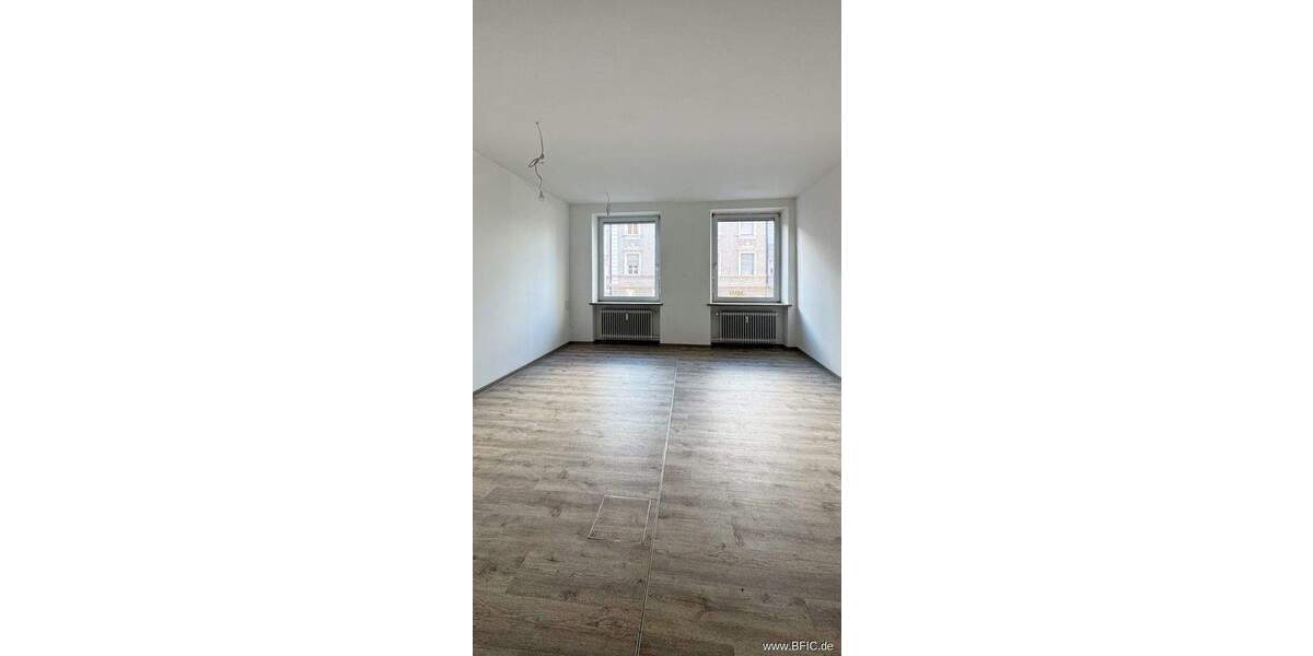 Gewerbeobjekt Fürstenfeldbruck - 9 Zimmer, 228 m&sup2;, 3.420&euro; | Angebot:25247718