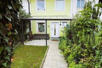 Reihenmittelhaus mit Garage 3 zimmer