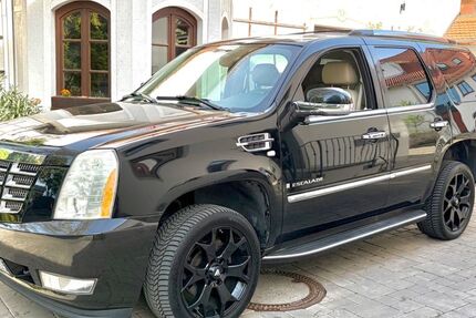 Cadillac Escalade 288.000 km 9.500 &euro; München 81375