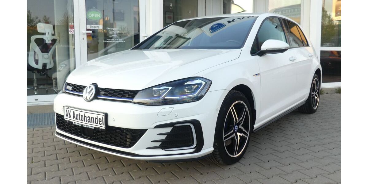 VW Golf 51.205 km 17.690 &euro; München 80687