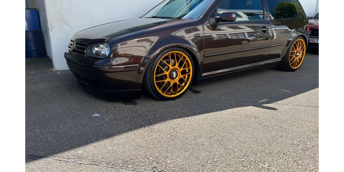 VW Golf 252.000 km 16.750 &euro; Unterschleißheim 85716
