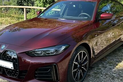 BMW i4 41.000 km 41.990 &euro; Gräfelfing 82166