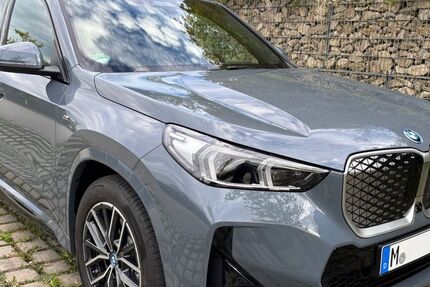 BMW iX1 2.500 km 52.700 € Kirchheim b. München 85551