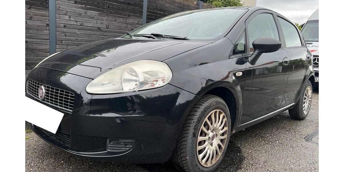 Fiat Punto 192.989 km 950 &euro; München 80538