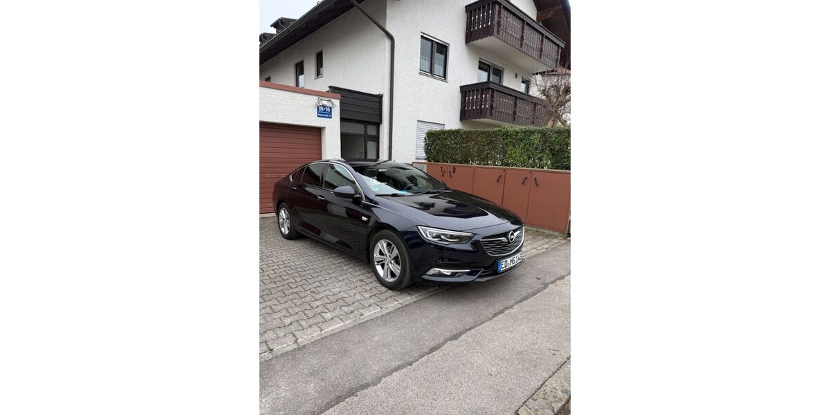 Opel Insignia 132.000 km 13.800 &euro; München 81825