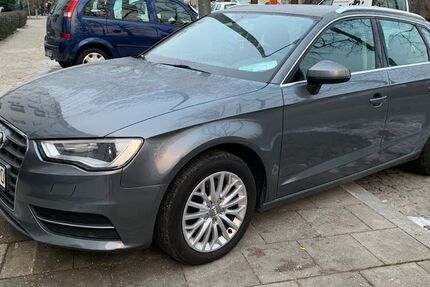 Audi A3 208.000 km 11.400 &euro; München 81371