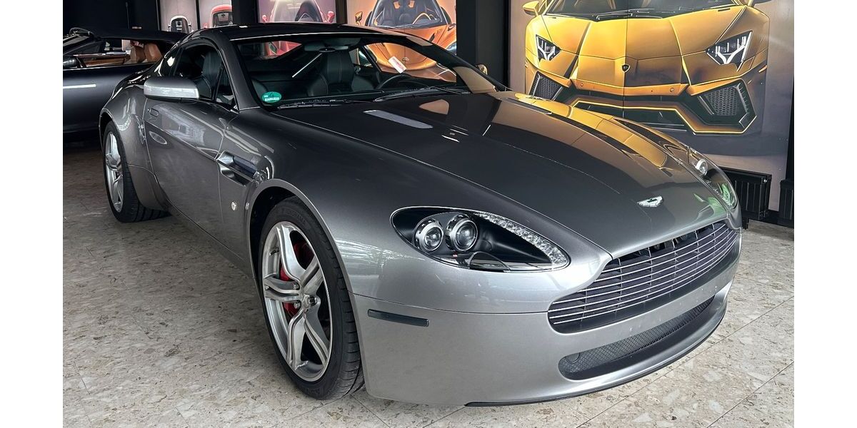 Aston Martin V8 Vantage 22.000 km 57.900 &euro; Vaterstetten 85591