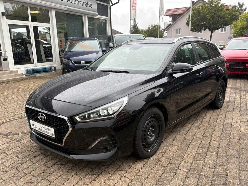 i30