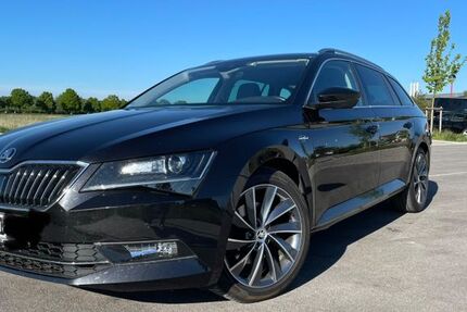 Skoda Superb 124.000 km 19.600 &euro; Oberhaching 82041