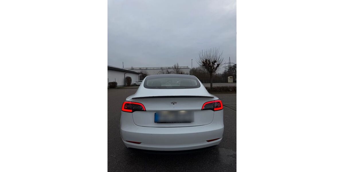 Tesla Model 3 125.000 km 19.500 &euro; München 81241