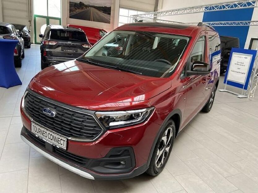 Ford Tourneo Connect 1.400 km 35.989 € Erding 85435