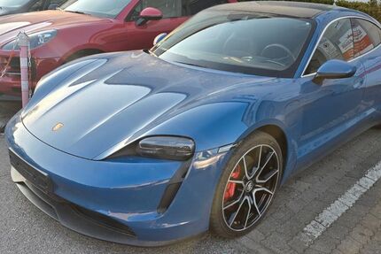 Porsche Taycan 36.300 km 68.555 &euro; München 80689
