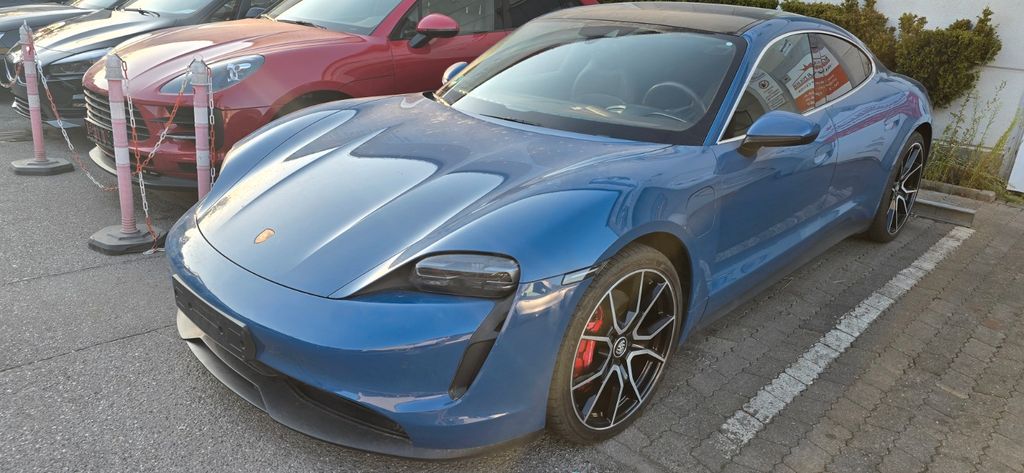 Porsche Taycan 36.300 km 68.555 &euro; München 80689