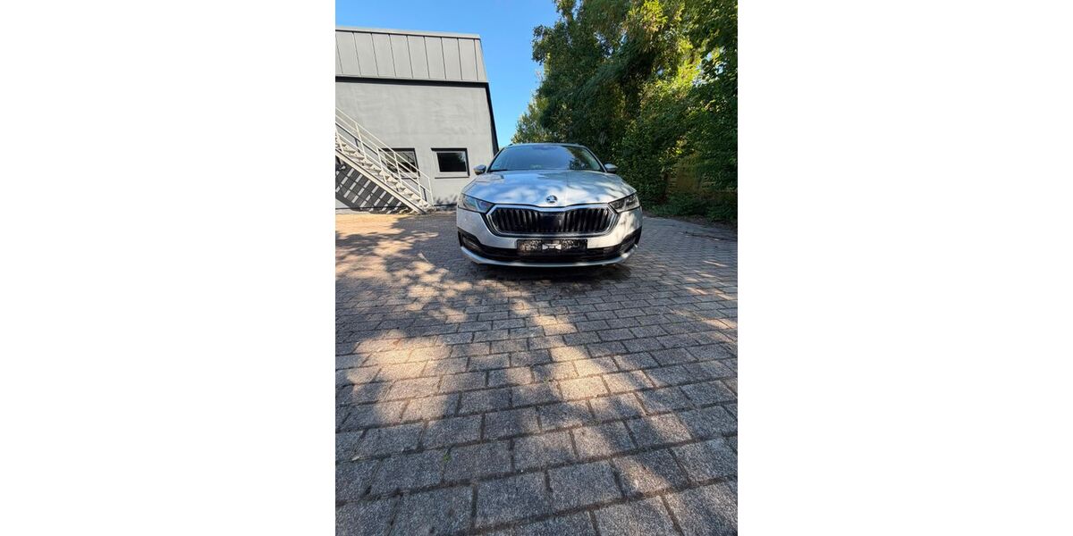 Skoda Octavia 250.000 km 10.499 &euro; München 81249