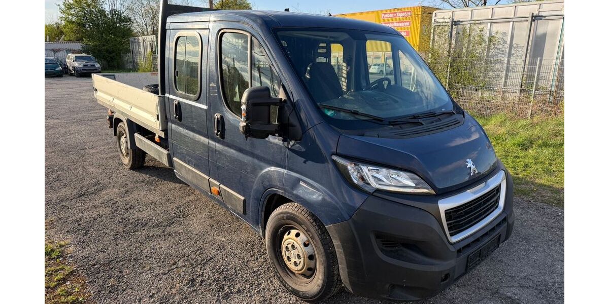 Peugeot Boxer 90.000 km 10.900 &euro; München 81829