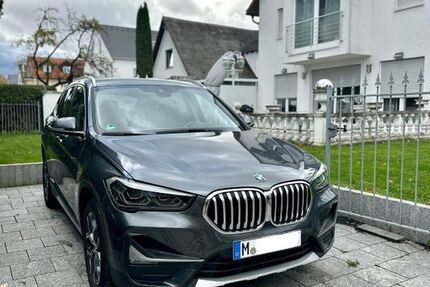 BMW X1 77.558 km 27.499 € München 81549