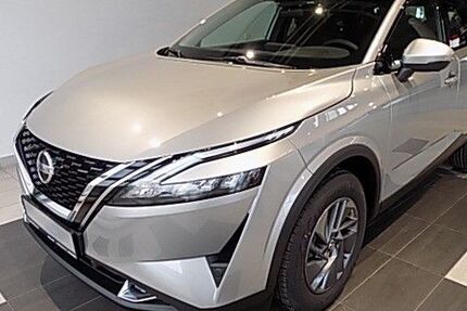 Nissan Qashqai 33.300 km 19.900 &euro; München 81677