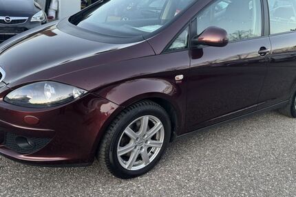 Seat Altea 219.000 km 3.200 &euro; Dachau (bei München) 85221