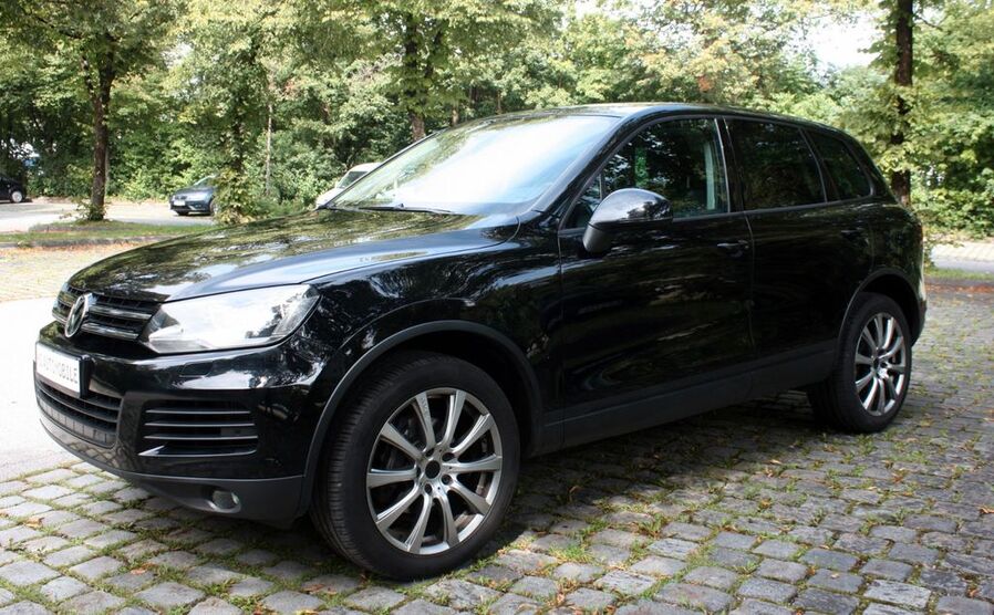 VW Touareg 178.000 km 16.499 € München 81825