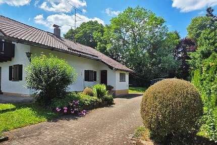 Grundstück zu verkaufen in Deisenhofen 2.190.000 € 1020 m²