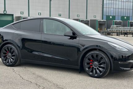 Tesla Model Y 44.000 km 42.500 &euro; Kirchheim bei München 85551