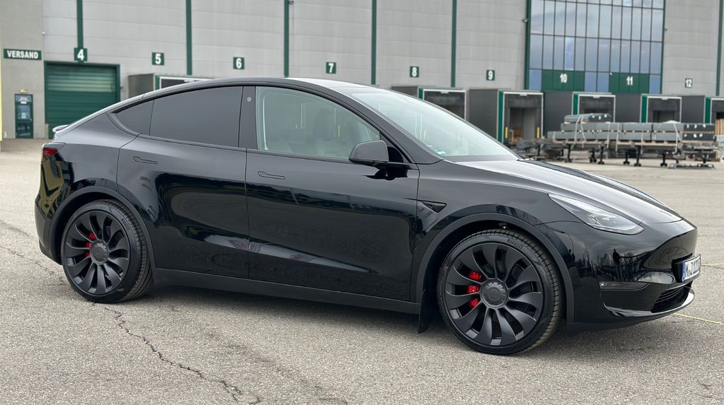 Tesla Model Y 44.000 km 42.500 &euro; Kirchheim bei München 85551