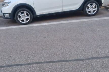 Dacia Sandero 136.700 km 3.900 &euro; München 80339