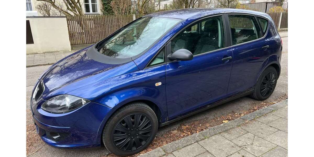 Seat Altea 167.000 km 2.200 &euro; München 81925