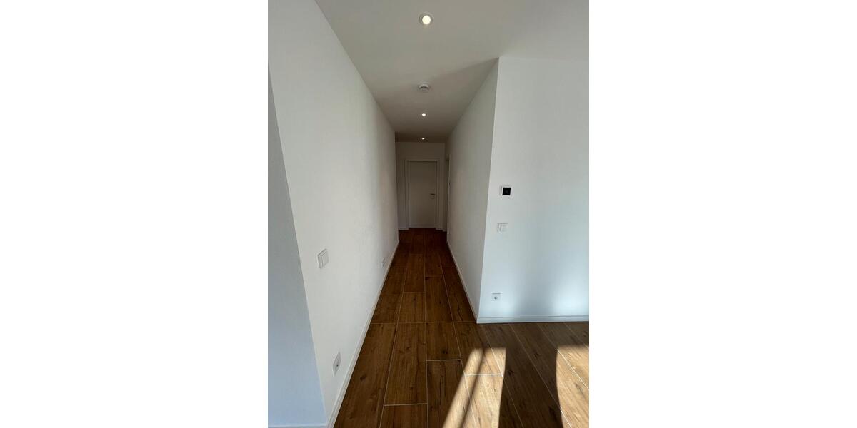 3 Zimmer Whg im 1.OG, ca. 73 qm Balkon & TG-Stellplatz 3 zimmer