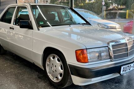 Mercedes-Benz 190 236.434 km 5.900 € München 81241