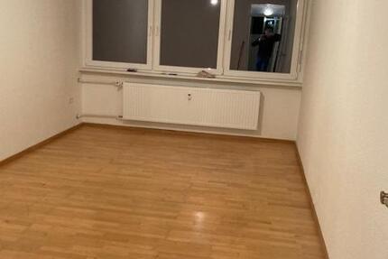 Wohnung München Schwabing-Freimann - 1 Zimmer, 34 m&sup2;, 870&euro; | Angebot:26047312