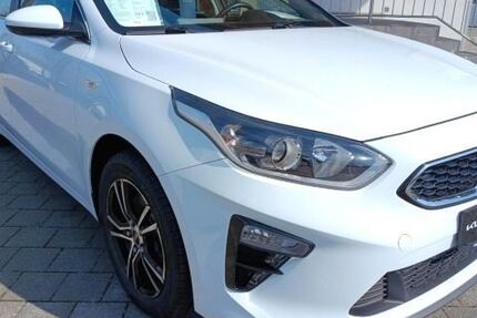 Kia ceed / Ceed 71.946 km 15.960 &euro; Höhenkirchen-Siegertsbrunn 85635