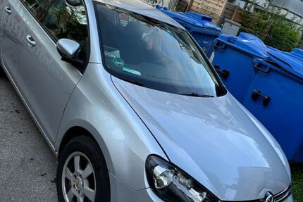 VW Golf 135.000 km 4.000 &euro; unterhaching 82008