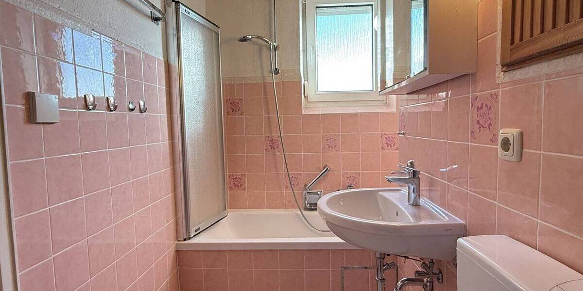 Etagenwohnung Holzkirchen - 3 Zimmer, 64 m&sup2;, 160.000&euro; | Angebot:26644399