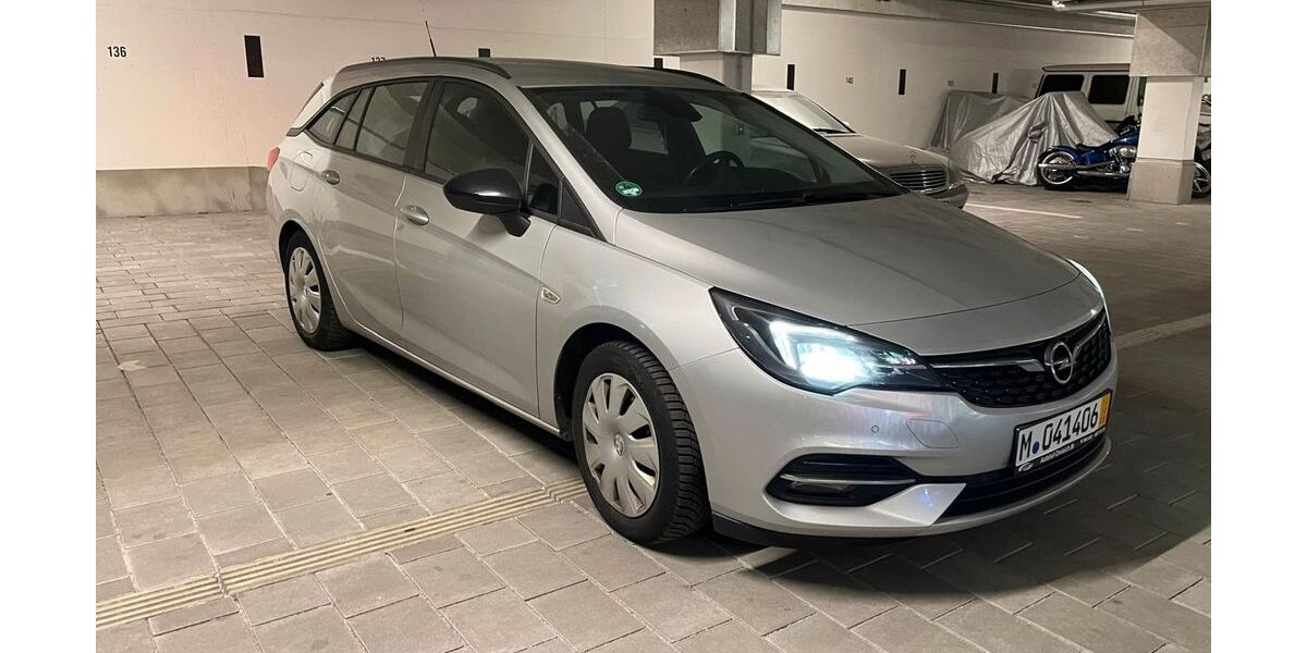 Opel Astra 160.130 km 8.900 &euro; München 81541