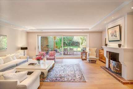 Haus zum Kaufen in München 2.200.000 € 265 m² 5 zimmer