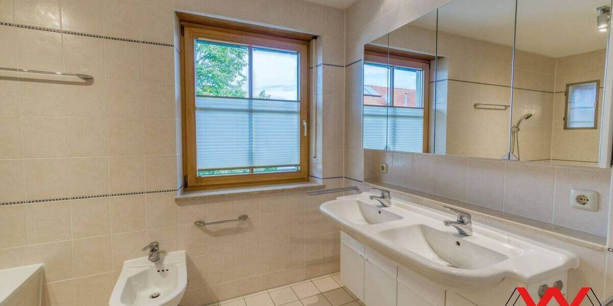 Einfamilienhaus Kirchseeon Buch - 5 Zimmer, 184 m&sup2;, 2.480&euro; | Angebot:23574235