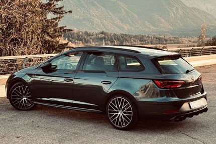 Seat Leon 68.600 km 23.990 &euro; München 81929