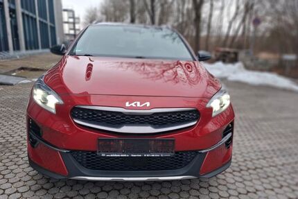 Kia XCeed 92.900 km 16.800 &euro; München 81829