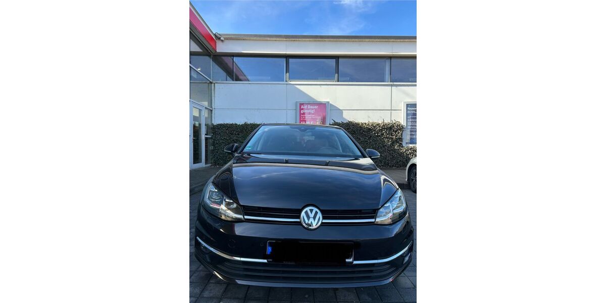 VW Golf 110.000 km 19.200 &euro; München 81927